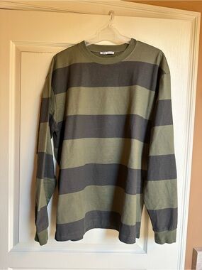 Zara Olive & Charcoal Striped Long-Sleeve Crewneck. Like New. Men’s size L